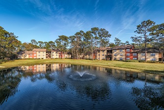 Northlake apartments lake view